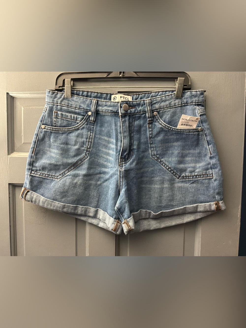TCL Medium Light Blue Roll-Hem Denim Shorts